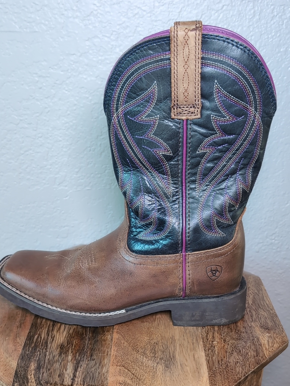 Ariat Brown Leather Western Cowgirl Boots Navy with Pink Accent - Picture 4 of 14